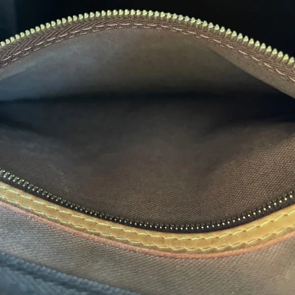 LOUIS VUITTON Speedy Bandoulière 30 Monogram - Picture 15 of 16